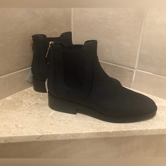 NWT - Cole Haan Black Waterproof Leather Boots - Sz 7.5 - Picture 8 of 16